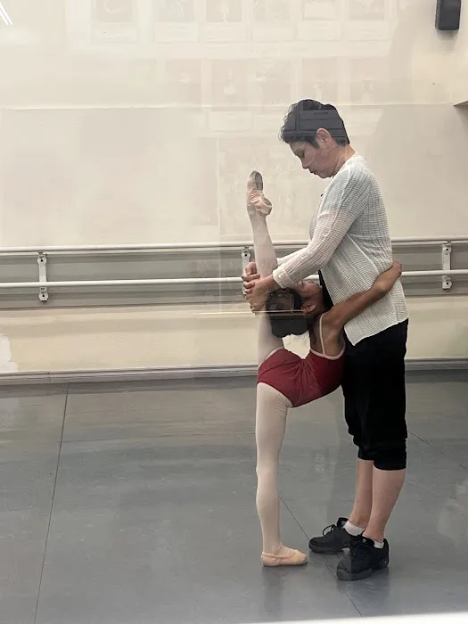 Li's Ballet Studio Picture 5