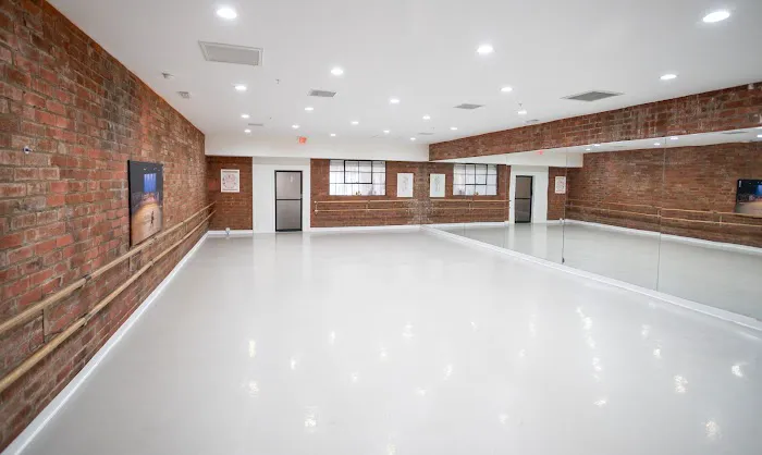 Anoush Dance Studio Picture 5