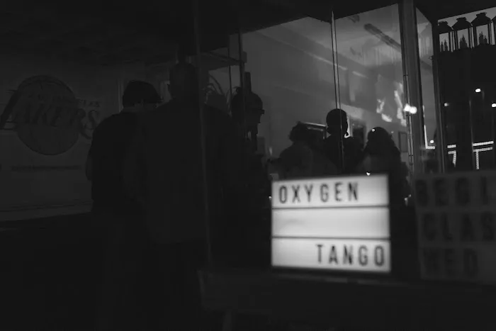 Oxygen Tango Picture 4
