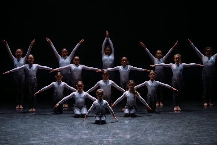 On The Edge Dance Studio Picture 9