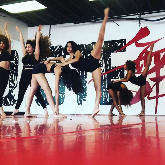 On The Edge Dance Studio Picture 8