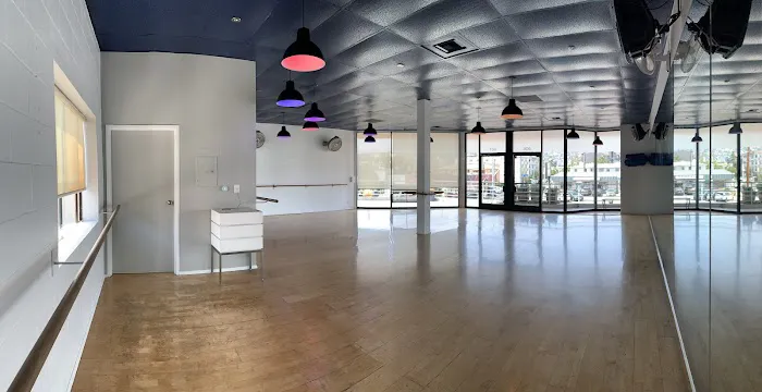 Dance Space Picture 6
