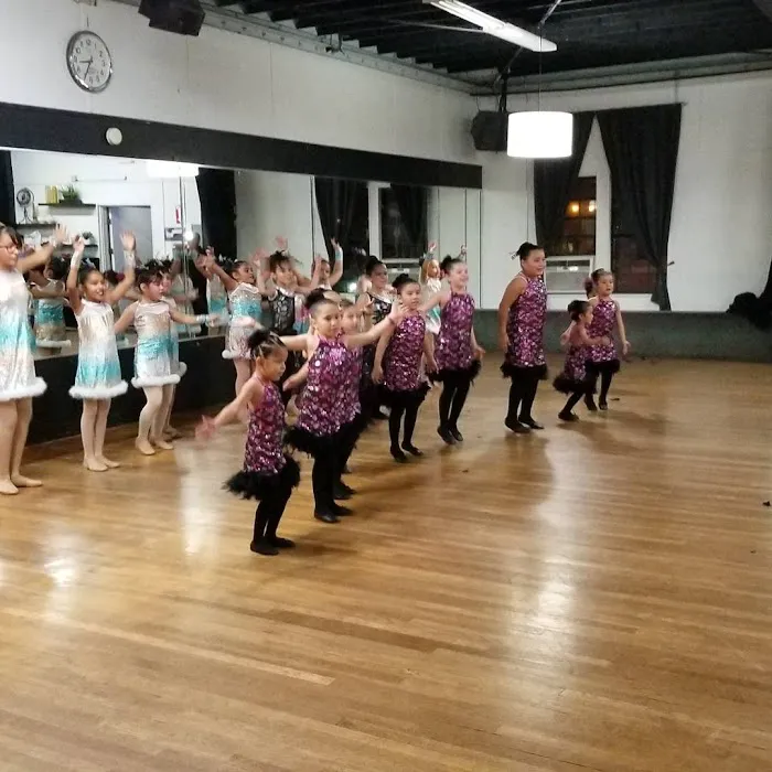 Proactivo Dance Studio Picture 2