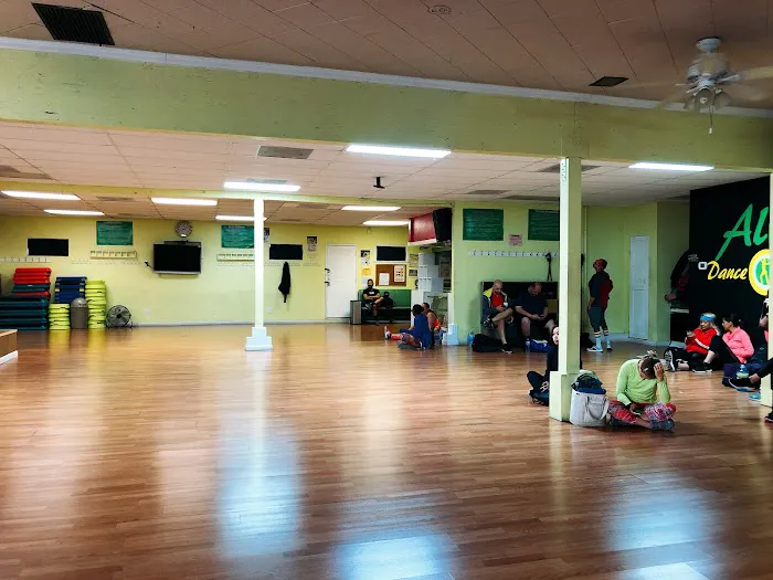 Aly's Dance Studio Picture 1