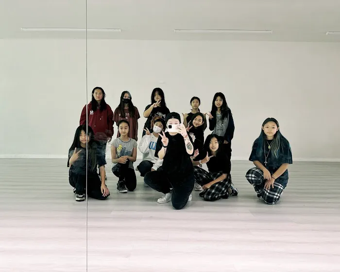 Revolution Dance Studio Picture 2