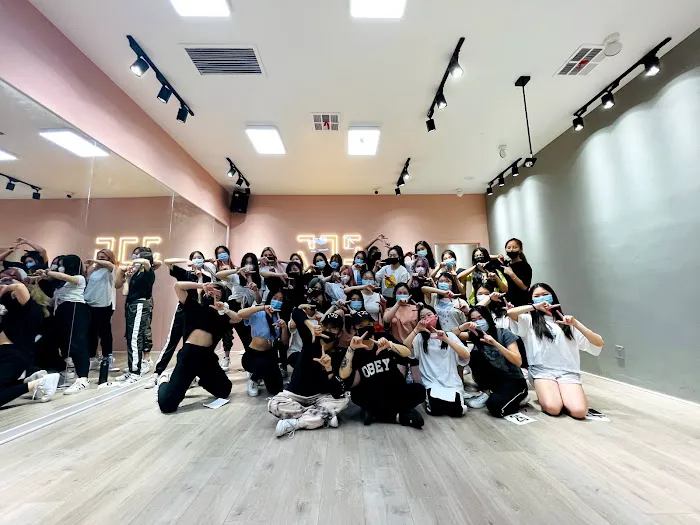 Revolution Dance Studio Picture 6