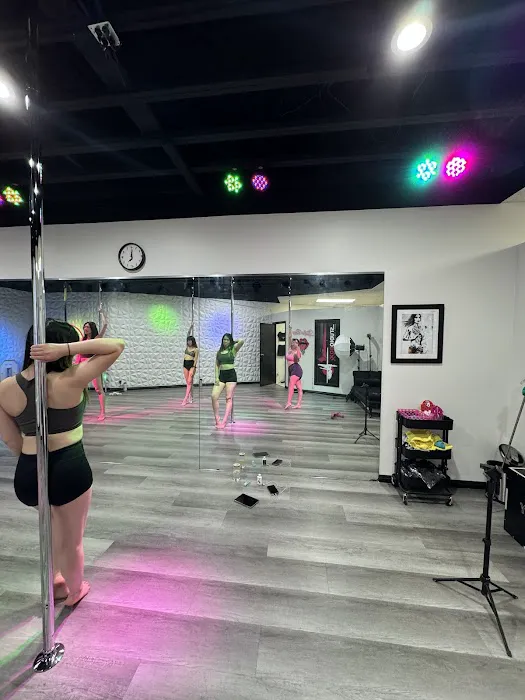 Studio Roxx - Dance, Fitness and Apparel Picture 2