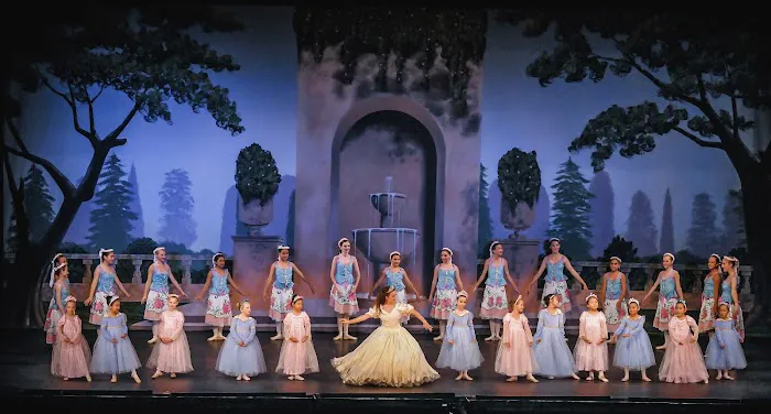 Pasadena Civic Ballet Center Picture 7