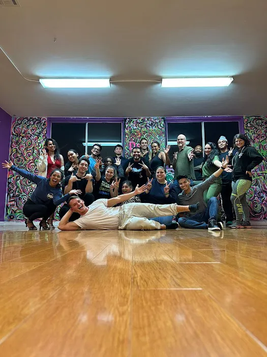 Movers and Shakers Salsa and Bachata Dance Academy Picture 9