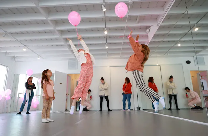 Grace Ballet Los Angeles Picture 9