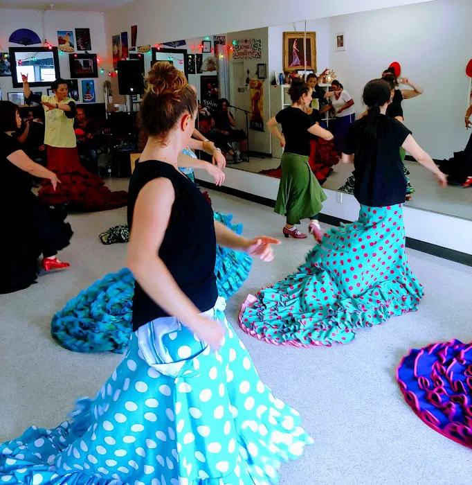 Esencia Flamenca Dance Company and School Picture 8