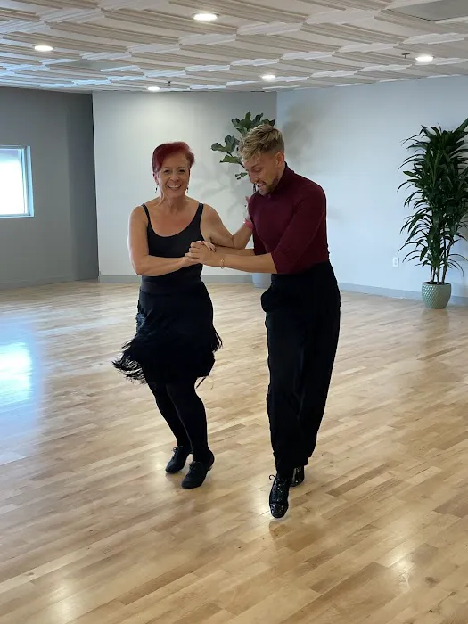 Fred Astaire Dance Studios - Artesia Picture 2