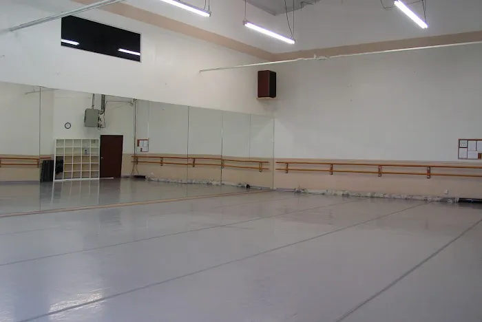 Long Beach Ballet Picture 2