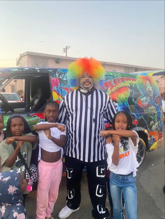 Tommy the Clown Dance Academy Picture 10