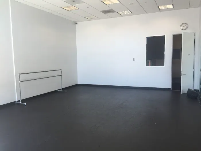 LIV'ART DANCE STUDIO Picture 9