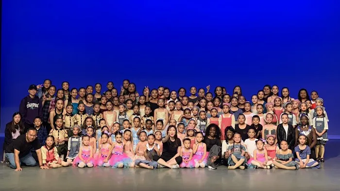 The Little Dance World Picture 6