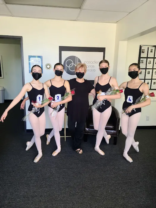 The Little Dance World Picture 9