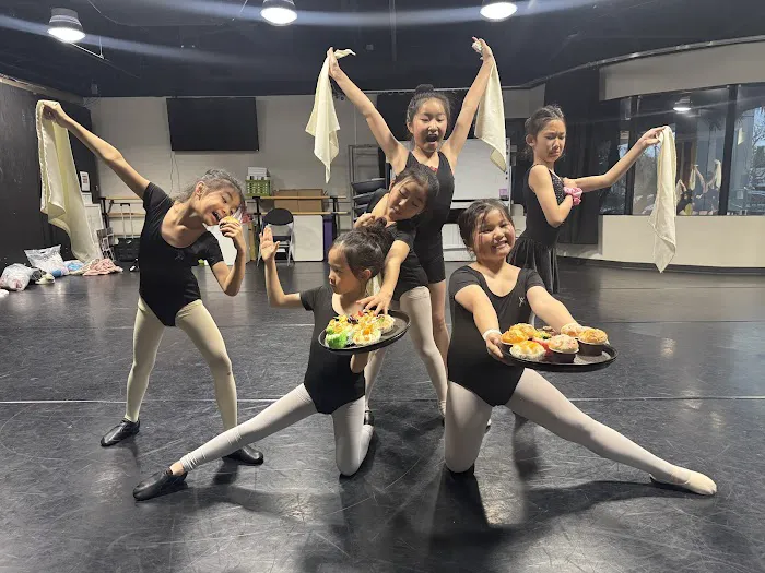 Yaya Dance Academy Picture 8