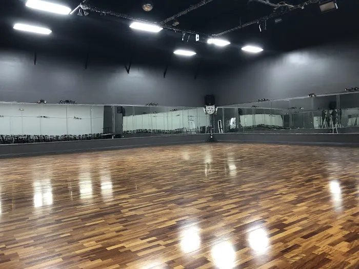 Best Dance Studio Picture 5