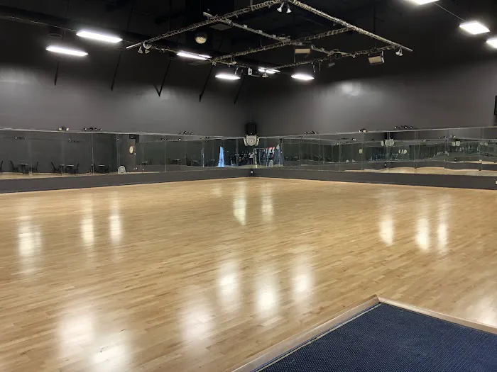 Best Dance Studio Picture 9