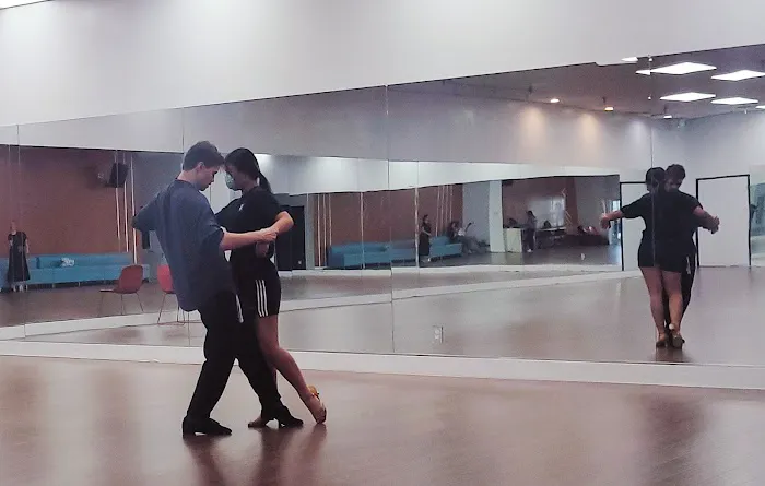 Galaxy Dance& Modeling Studio Picture 4