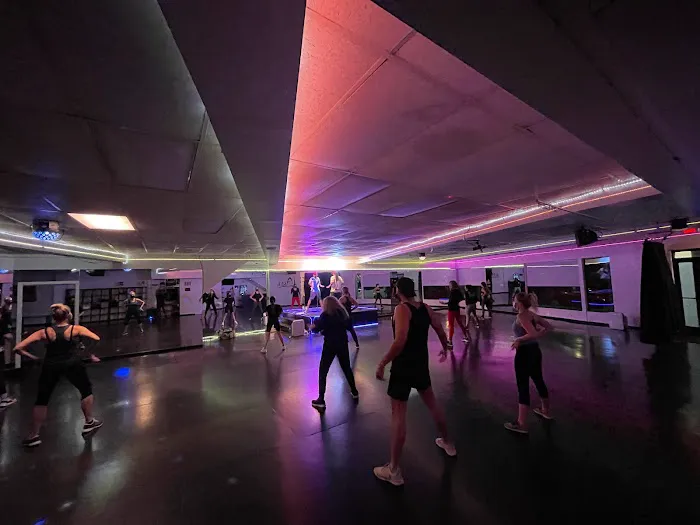 LA Dancefit Studio Picture 5