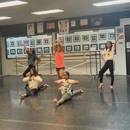 AMNA Dance Picture 7