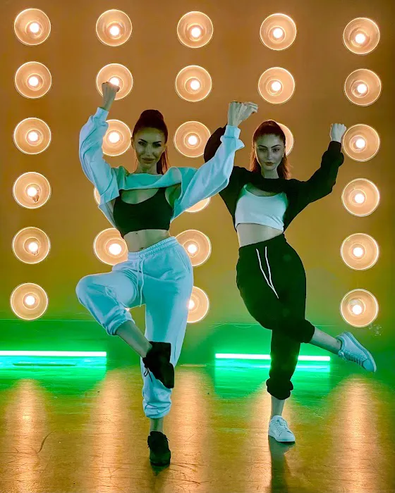 IjalyAn Dance Center Picture 5