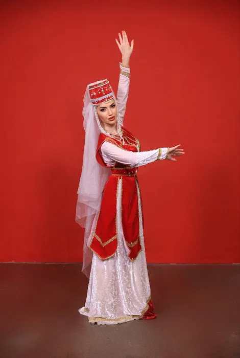 IjalyAn Dance Center Picture 3