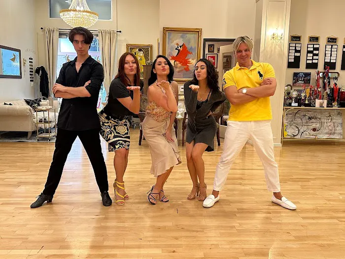 Super Ballroom Dance Studio Picture 5