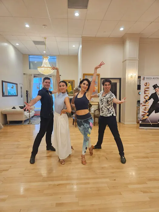 Super Ballroom Dance Studio Picture 7