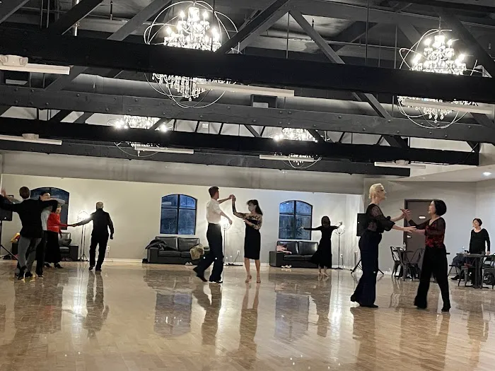 Dance Around The Clock Picture 1