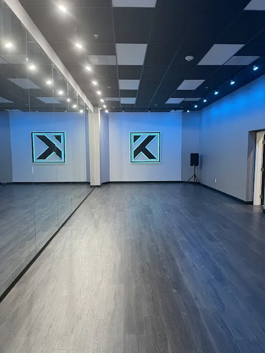 K-POP CENTER Picture 3