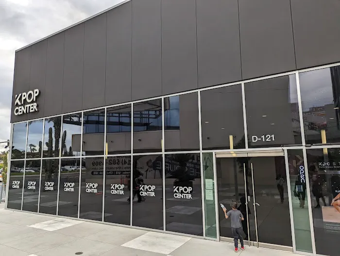 K-POP CENTER Picture 6