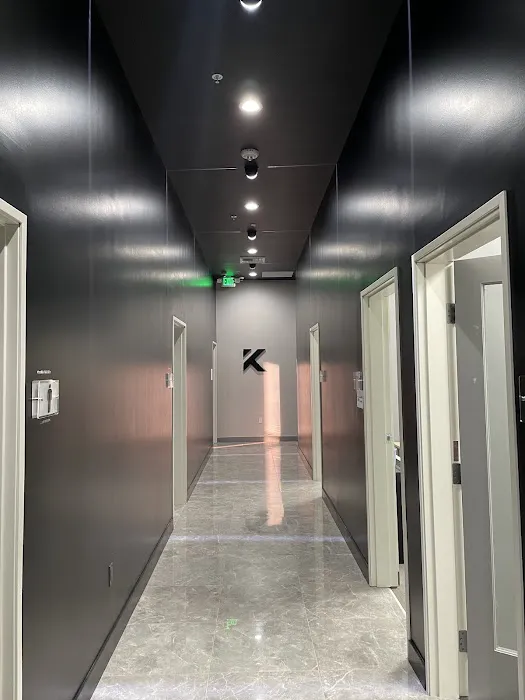 K-POP CENTER Picture 5