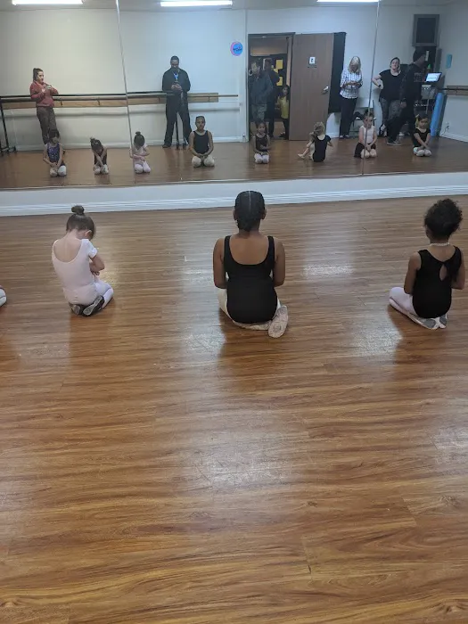 Onstage Dance Center Picture 1