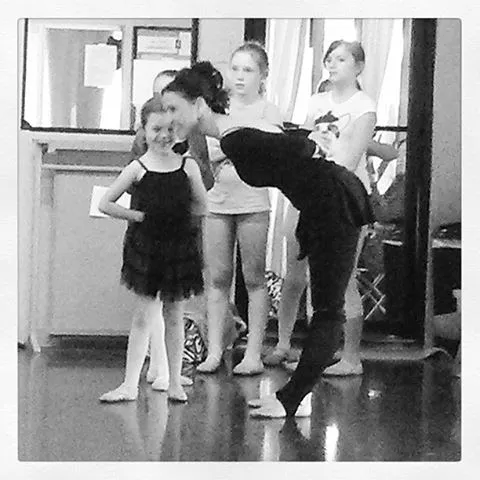 Dance West Picture 3