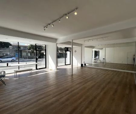 LA Salsa and Bachata Dance Academy