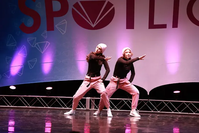 ACROSSERS Dance studio Picture 6