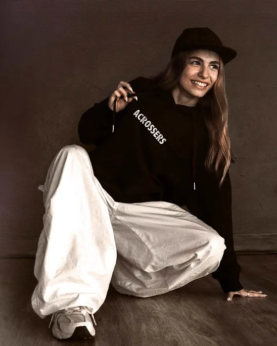Acrossers (Dance studio) Noho Picture 4