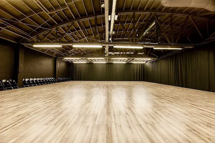 Mihran K. Studios Picture 6