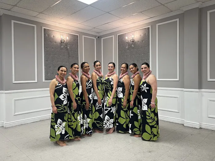 Halau Hula O Kahealani Picture 2
