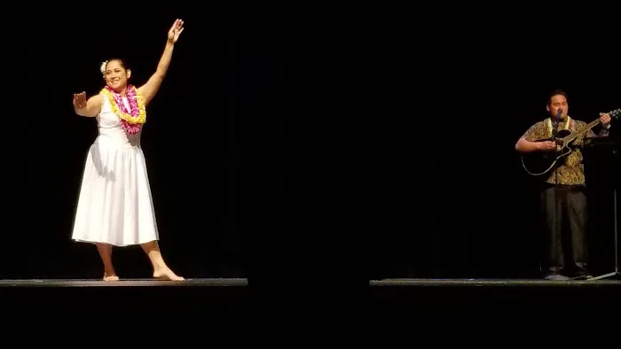 Halau Hula O Kahealani Picture 4