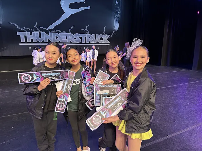 Momentum By Dellos Dance Studio Picture 7