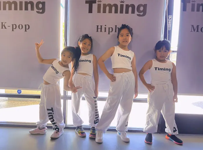 TIMING DANCE STUDIO Picture 1