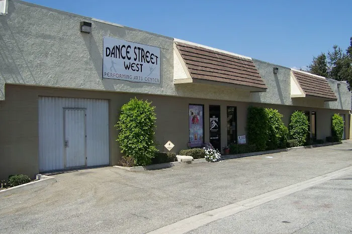 Dance Street West Picture 3