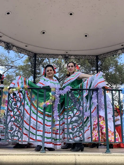 Ballet Folklorico Mexico Azteca Picture 9