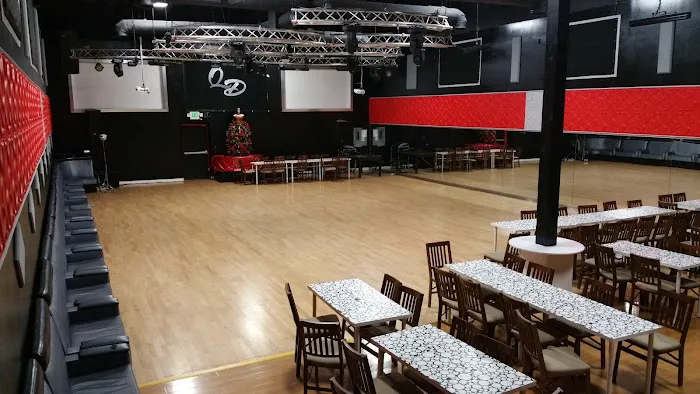 QD Dance Hall Picture 1