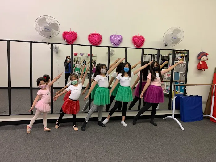 La Vie Dance & Tutoring Picture 5