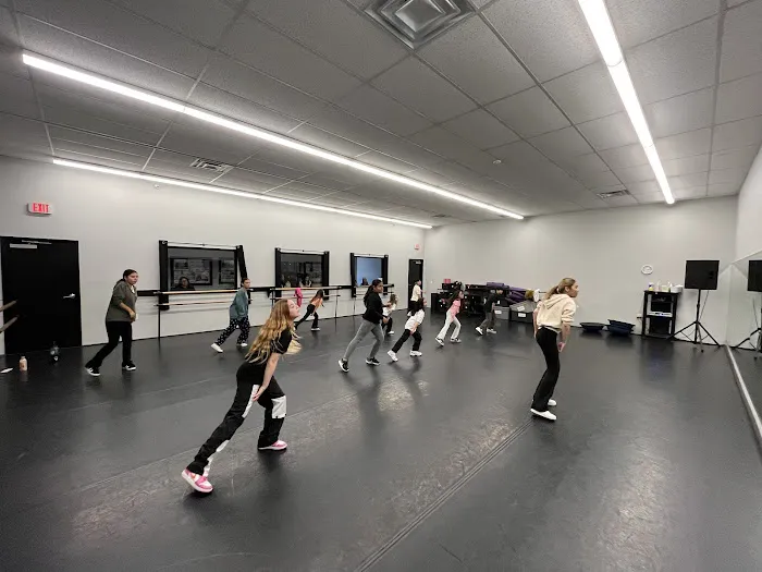 World Star Academy Fullerton Picture 3